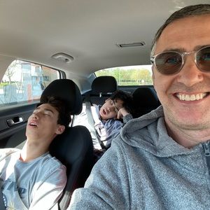 Meet your Posher, Thierry